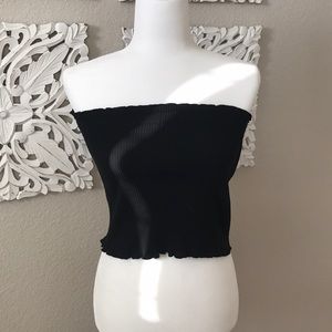 Adorable black ribbed top